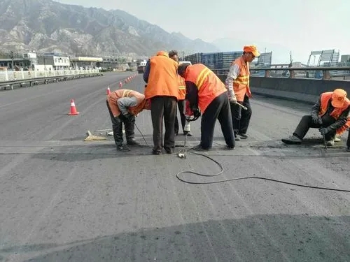 莱山道路桥梁病害治理